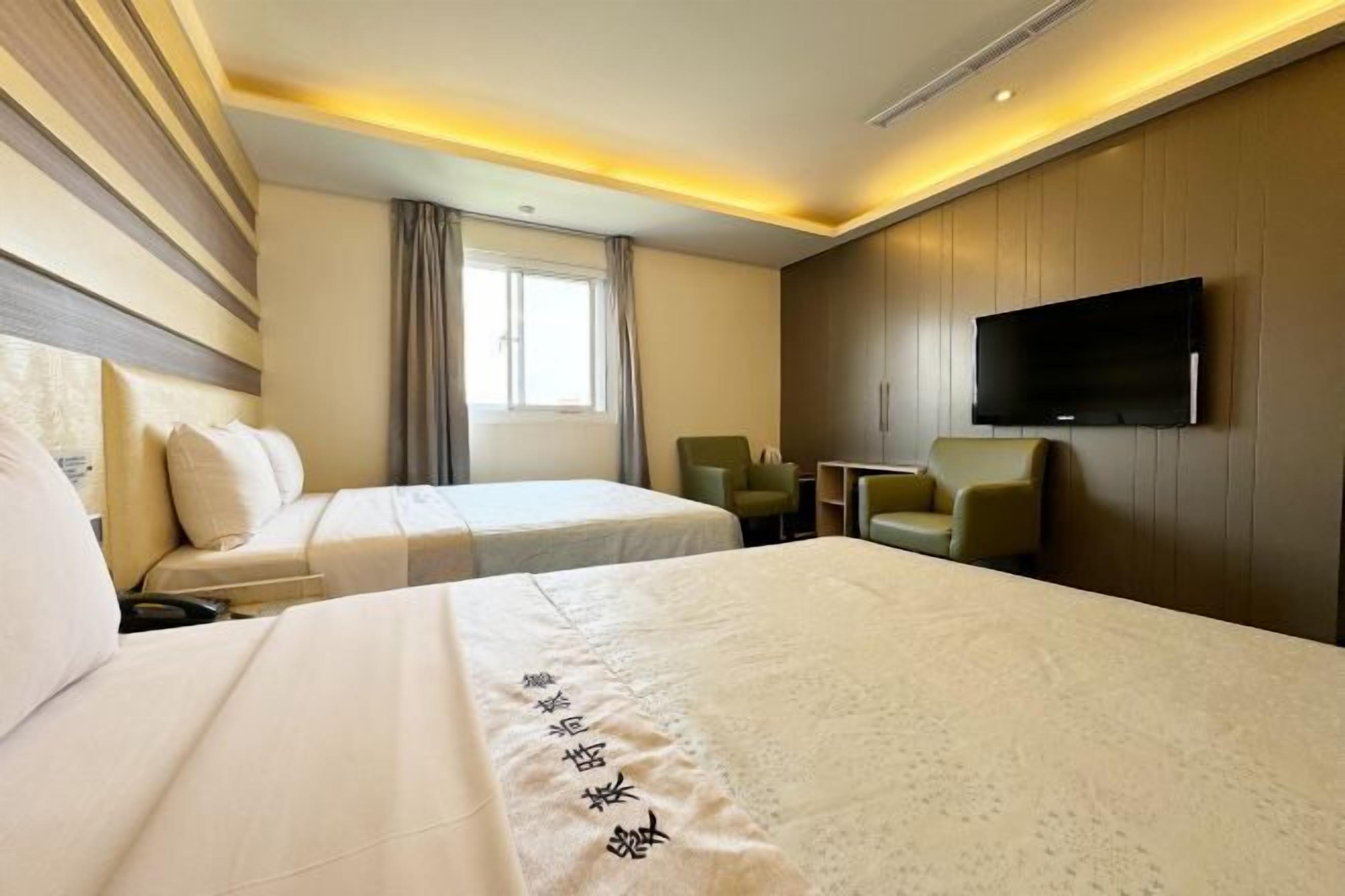 Bügeleisen/Bügelbrett, kostenloses WLAN