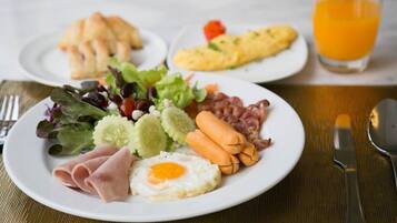 Desayuno buffet incluido todos los días