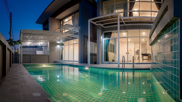 Six Bedrooms House Family Pool Villa | Utendørsbasseng