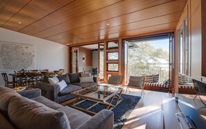Luxury Villa, 2 Bedrooms | Living room