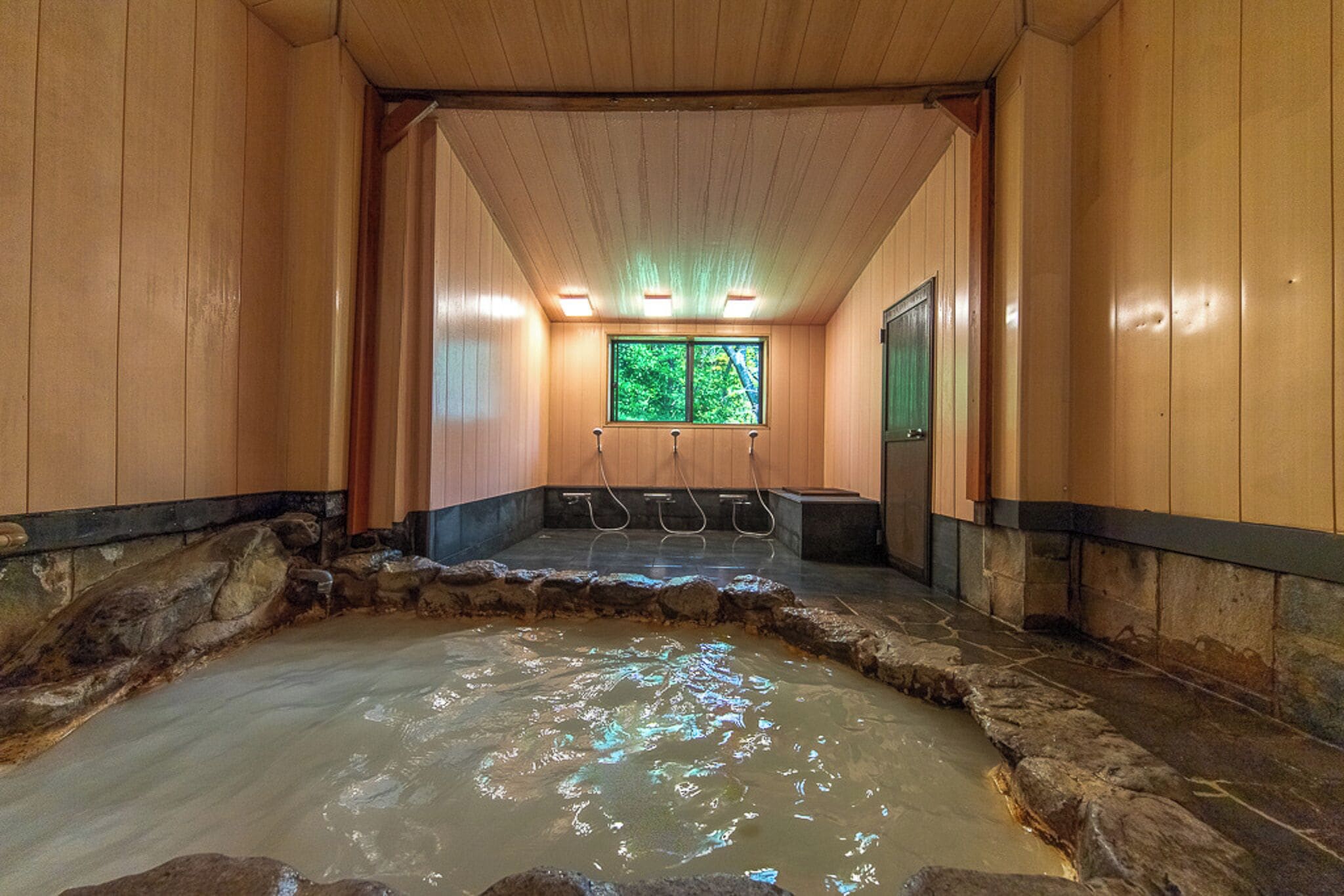 強羅温泉 桐谷箱根荘 口コミ、宿泊料金、写真 2026 - エクスペディア