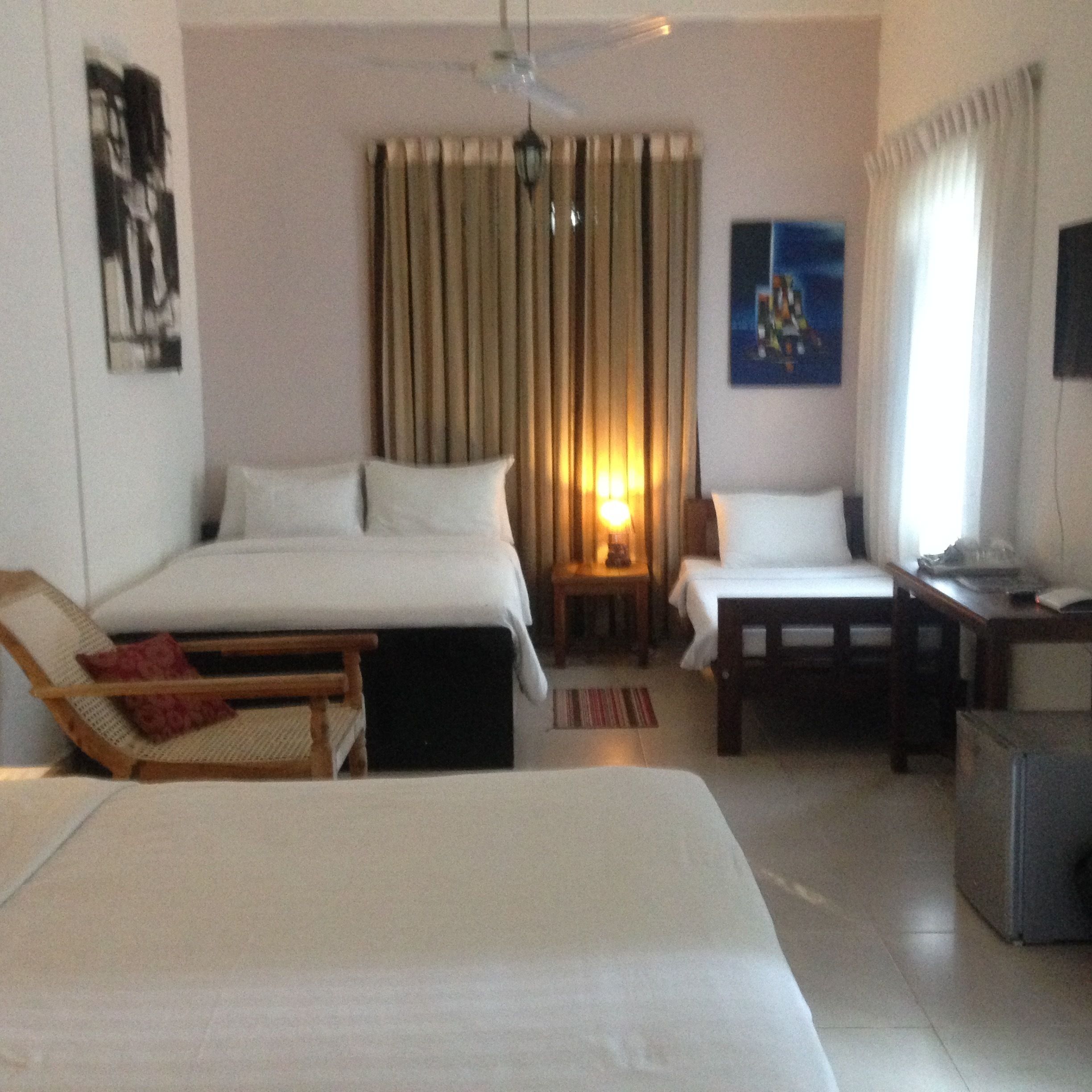 family room, 1 bedroom, ensuite | premium bedding, iron/ironing board, rollaway beds, free wifi