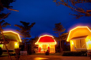 Barn House | Minibar, free WiFi - Belmont Village (Pak Chong)