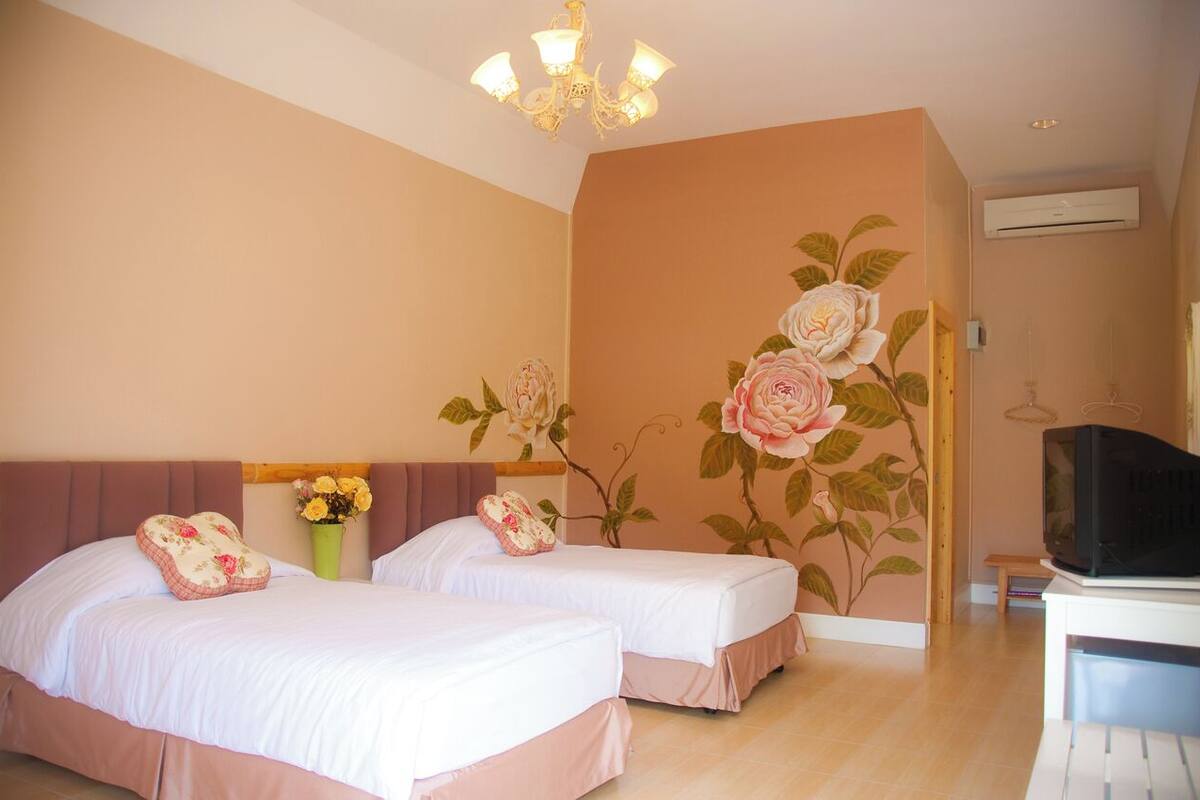 Family Double Room, Resort View | Minibar, desk, WiFi (free), bed sheets