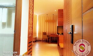 Standard Twin Room | In-room safe, desk, rollaway beds, free WiFi