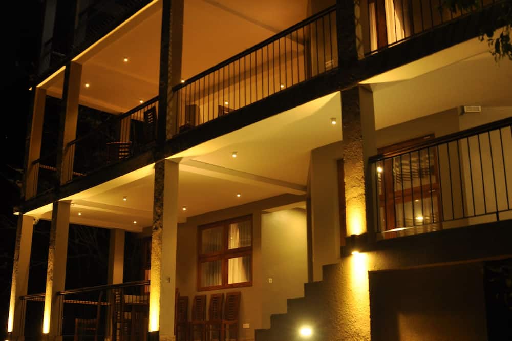 Rivorich Residence
