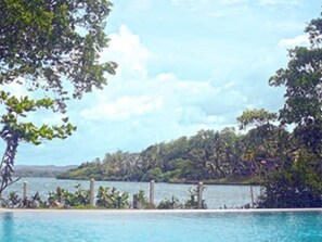 Outdoor pool - Lumbini Lagoon (Koggala)