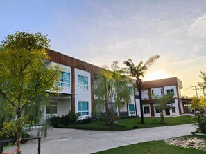 Fachada de la propiedad