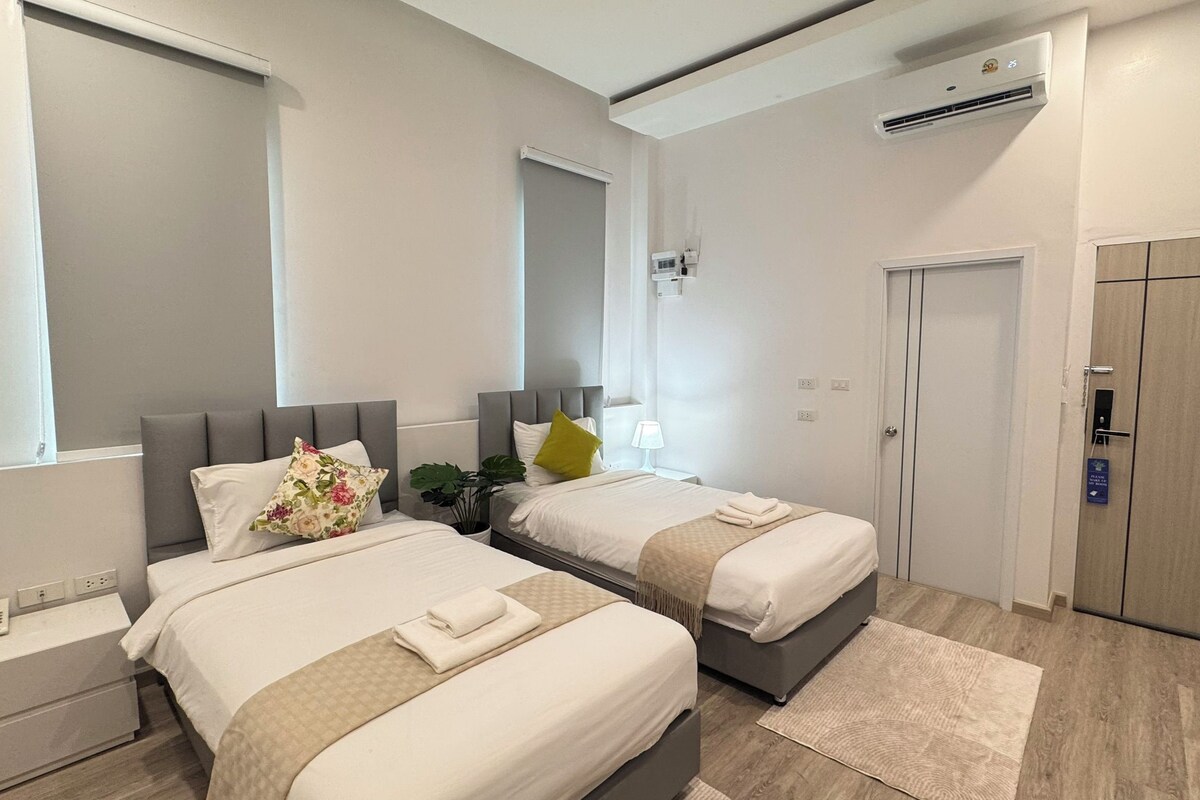 Habitación estándar, para no fumadores | Minibar, escritorio, wifi gratis y ropa de cama 