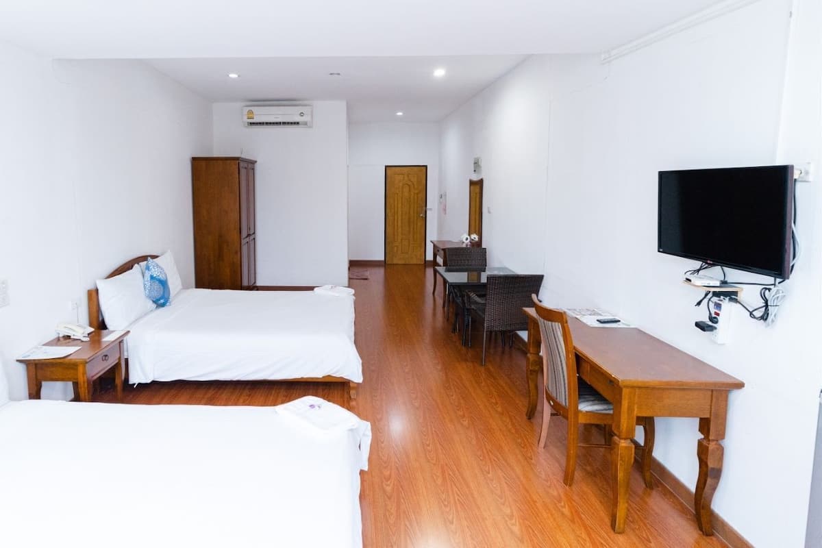 Superior Double or Twin Room, 1 Bedroom, Park View