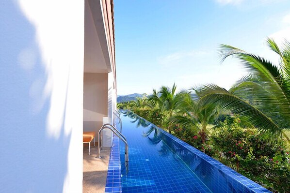 Pool Superior Room | Terrace/patio - Sir James Resort (Muak Lek)