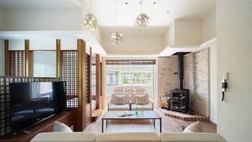 Villa, 1 Bedroom, Non Smoking (Glamping, Suite) | 1 bedroom, premium bedding, desk, free WiFi