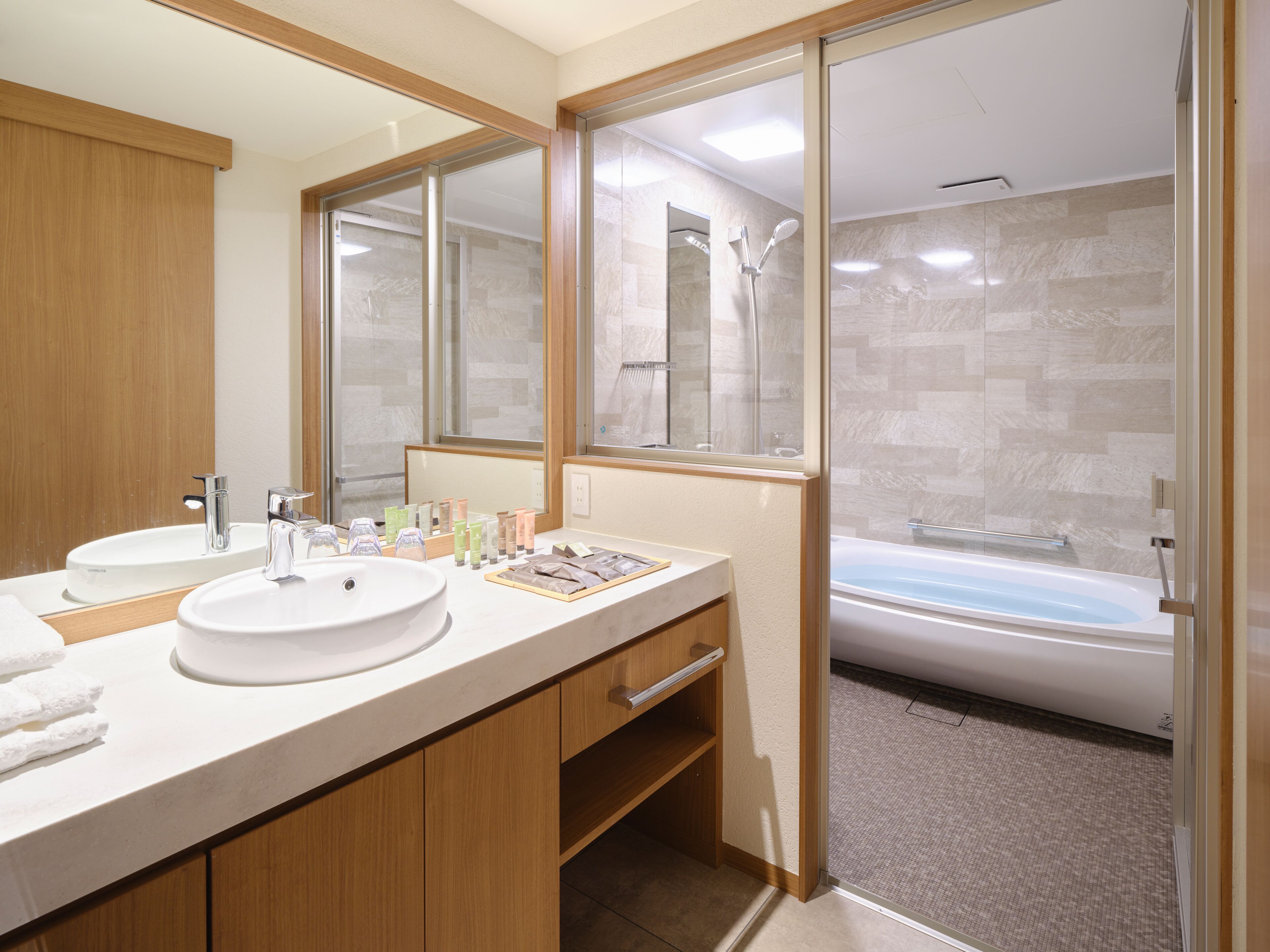 superior room, non smoking (kitchen, south wing) | bathroom | separate bathtub and shower, deep-soaking bathtub, designer toiletries