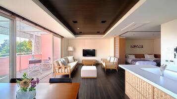 Premium bedding, desk, free WiFi, bed sheets