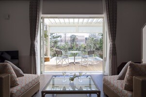 Ropa de cama de alta calidad, escritorio, wifi gratis y ropa de cama 