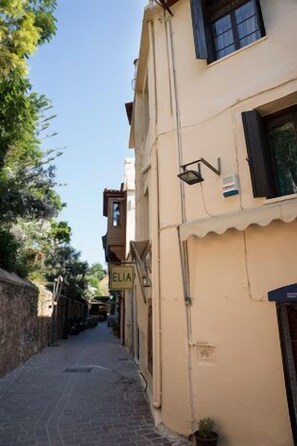 Exterior - Elia Portou (Chania)