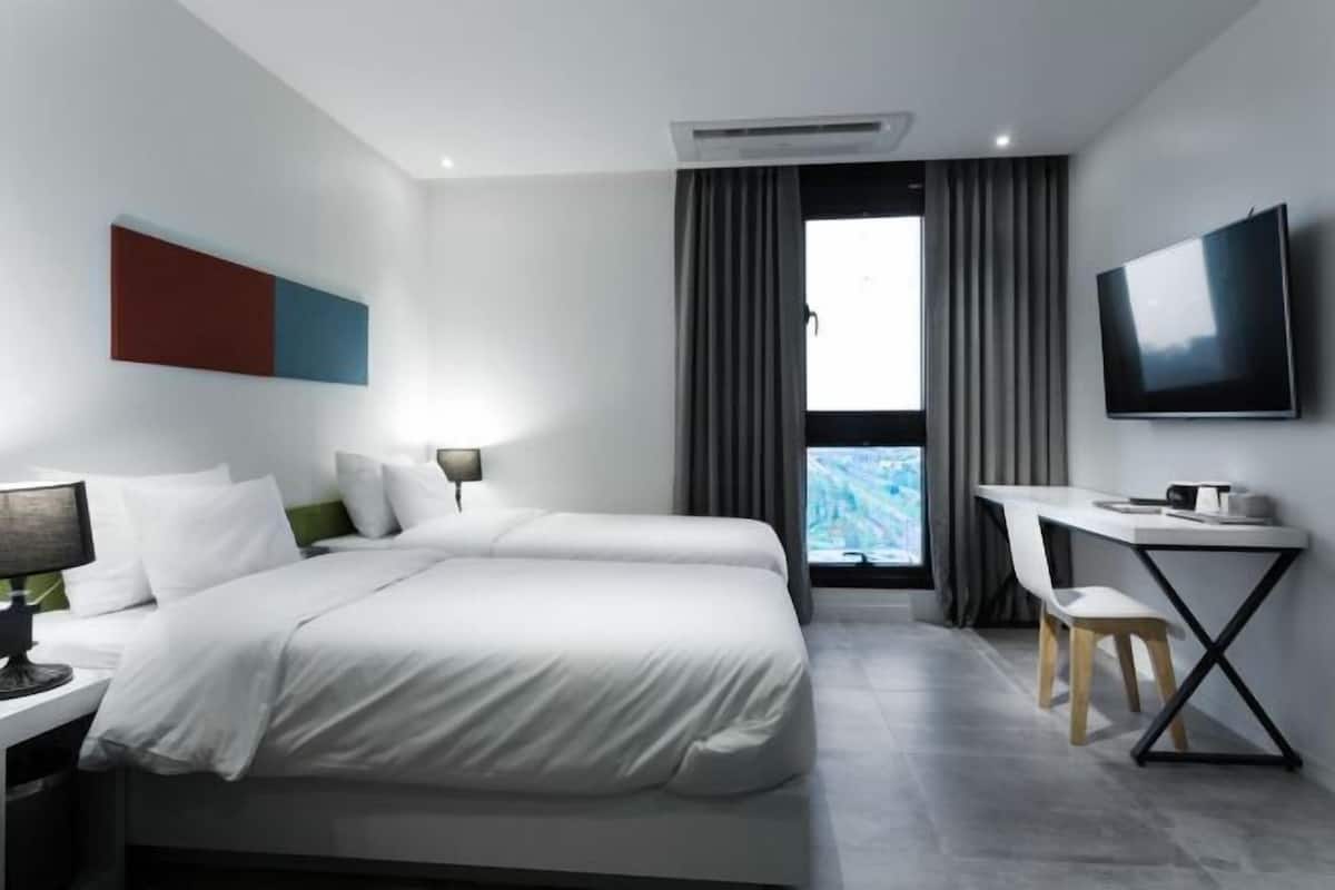 1 chambre, minibar, coffres-forts dans les chambres