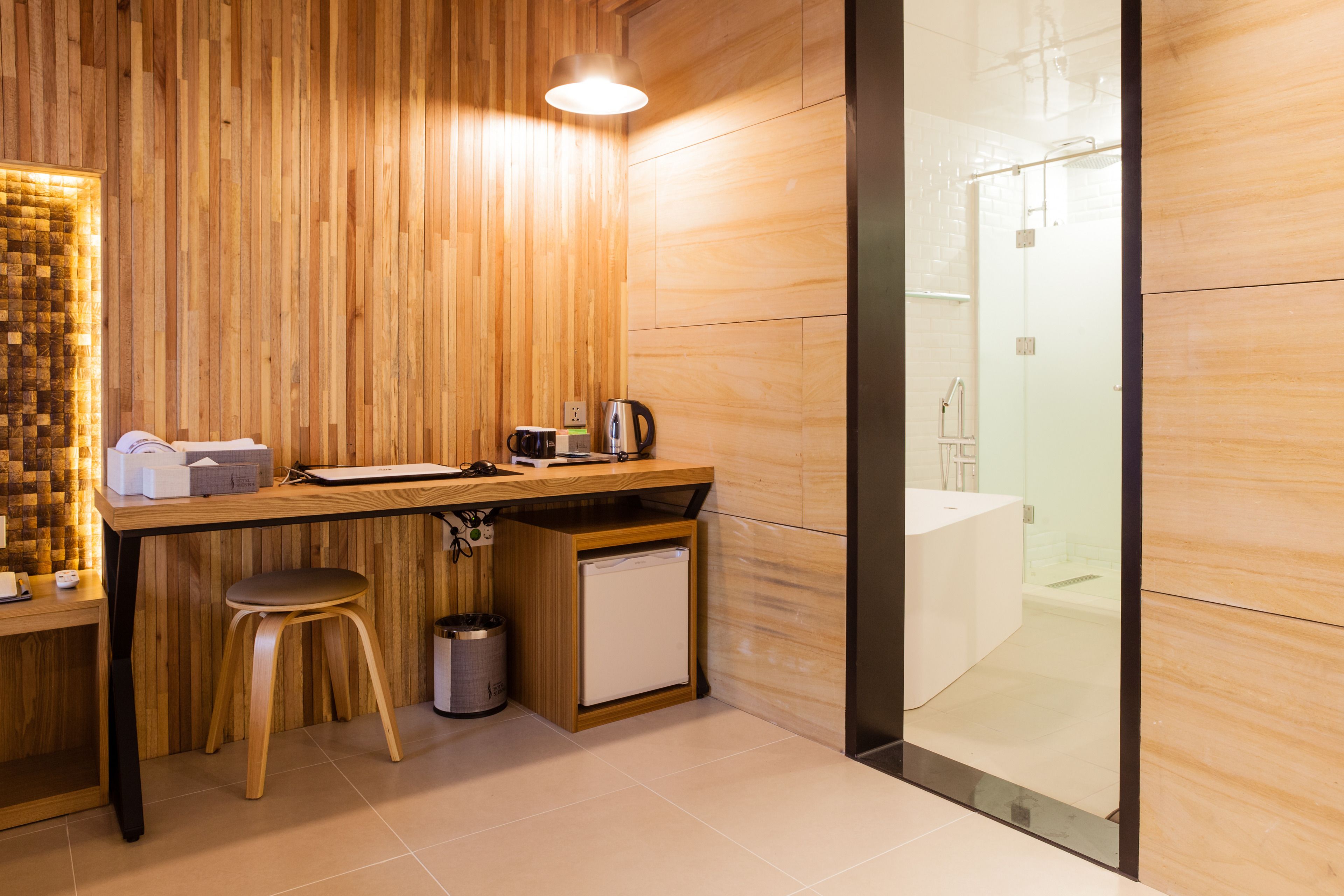 1 bedroom, minibar, in-room safe, individually decorated