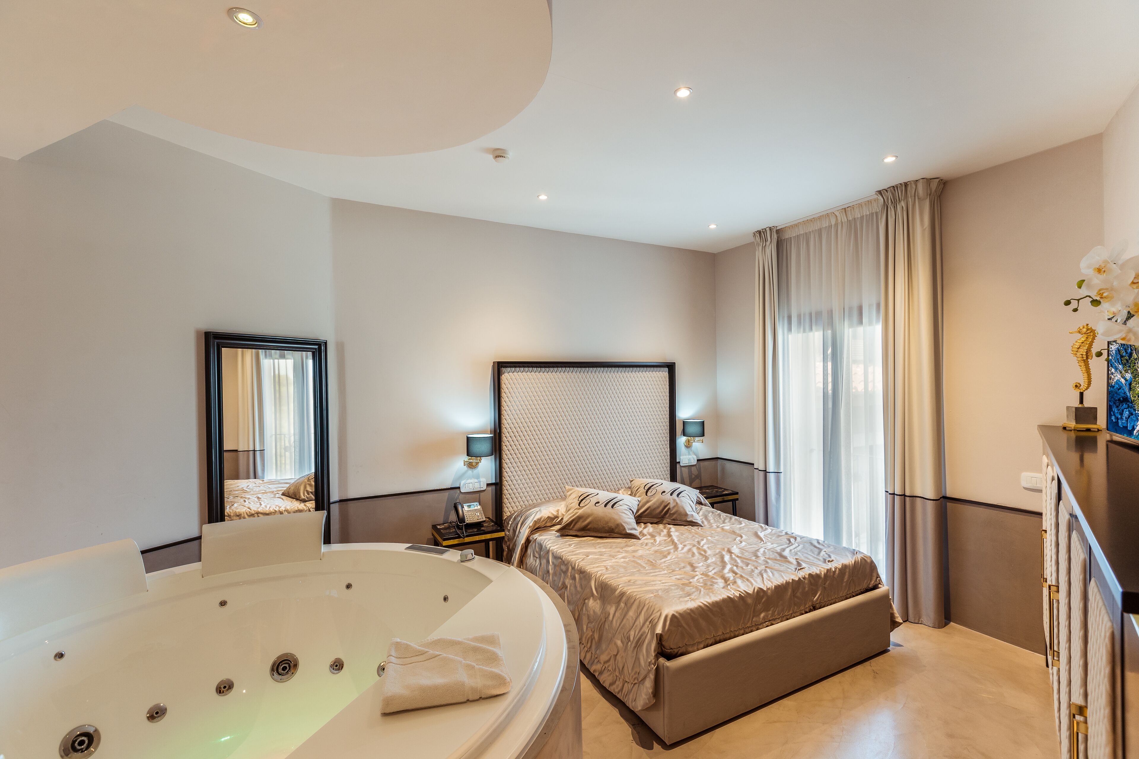 family suite, with hot tub and sauna | view from room