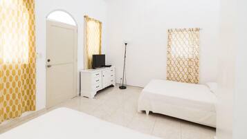 ๊ฐ์ค ๋ด ๊ธ๊ณ , ์ฑ
์, ๋ค๋ฆฌ๋ฏธ/๋ค๋ฆฌ๋ฏธํ, ์ ์์ฉ ์นจ๋