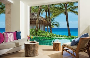 Preferred Club Master Suite Swim Out Ocean Front | Terrace/patio