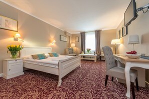 Premium bedding, minibar, in-room safe, desk - Riviera Resort Modlin Airport (gmina Wieliszew)