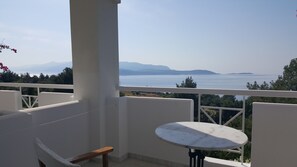 スタジオ シービュー | バルコニー