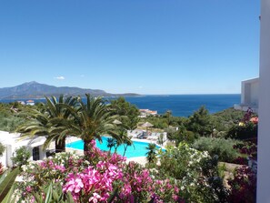 Outdoor pool - Anthemoessa Villas (Samos)