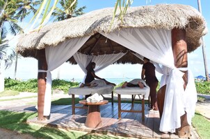 Área de tratamento externa, manicure e pedicure