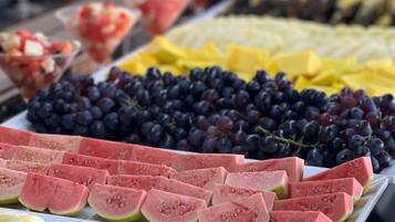 Bao gồm bữa sáng buffet hàng ngày