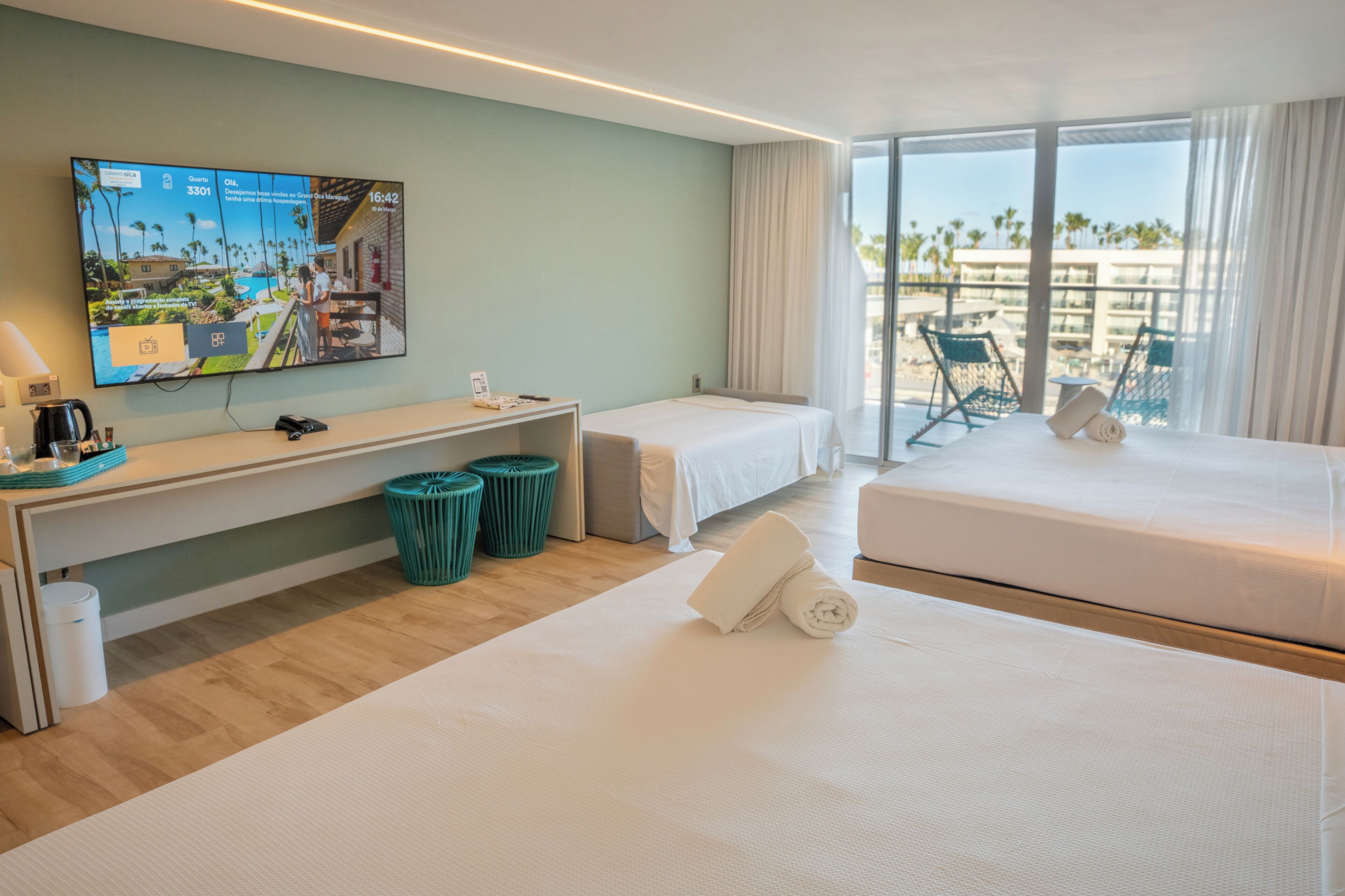 Deluxe-rum | Minibar, värdeförvaringsskåp på rummet, gratis wi-fi och sängkläder