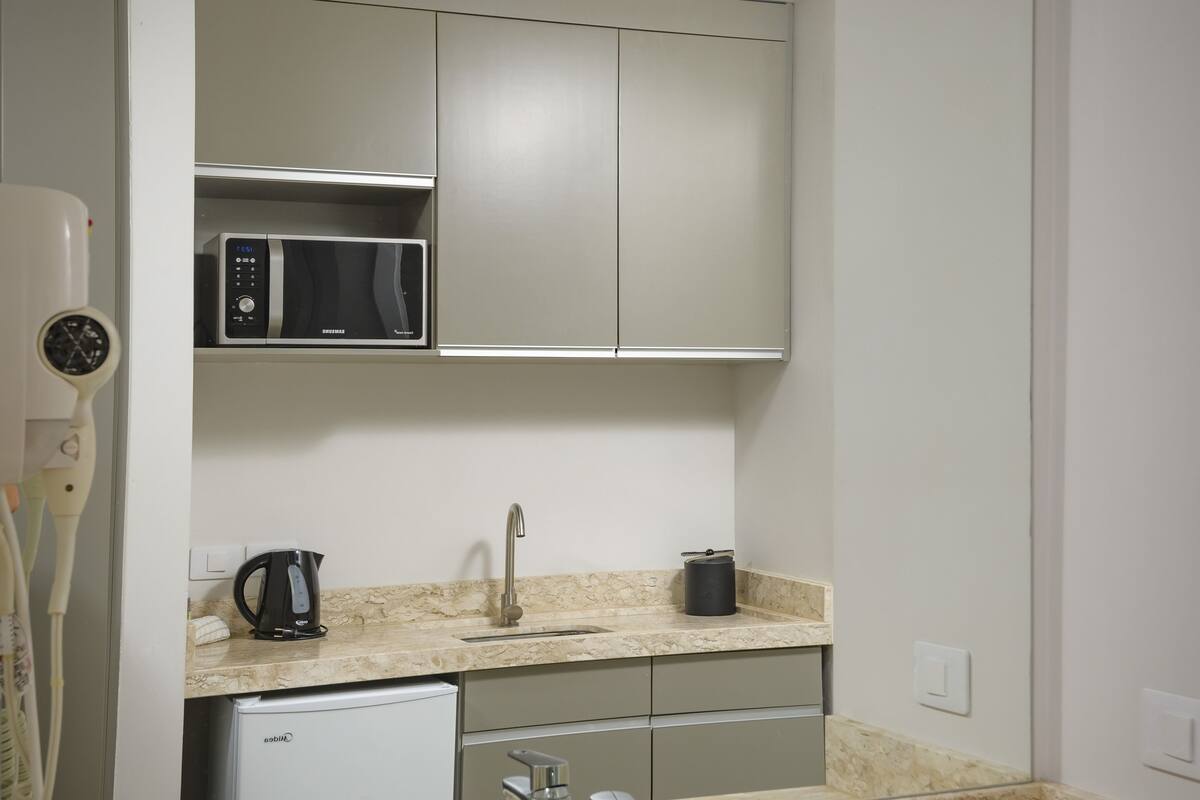 signature room | private kitchenette | fridge, microwave, coffee/tea maker, electric kettle