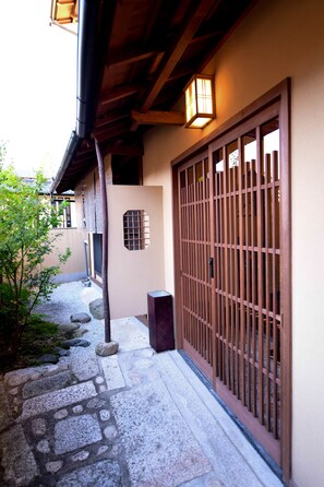 Entrada de la propiedad