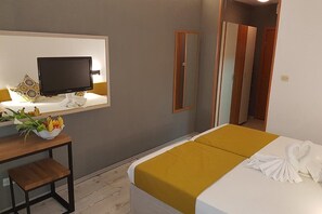 Kamar