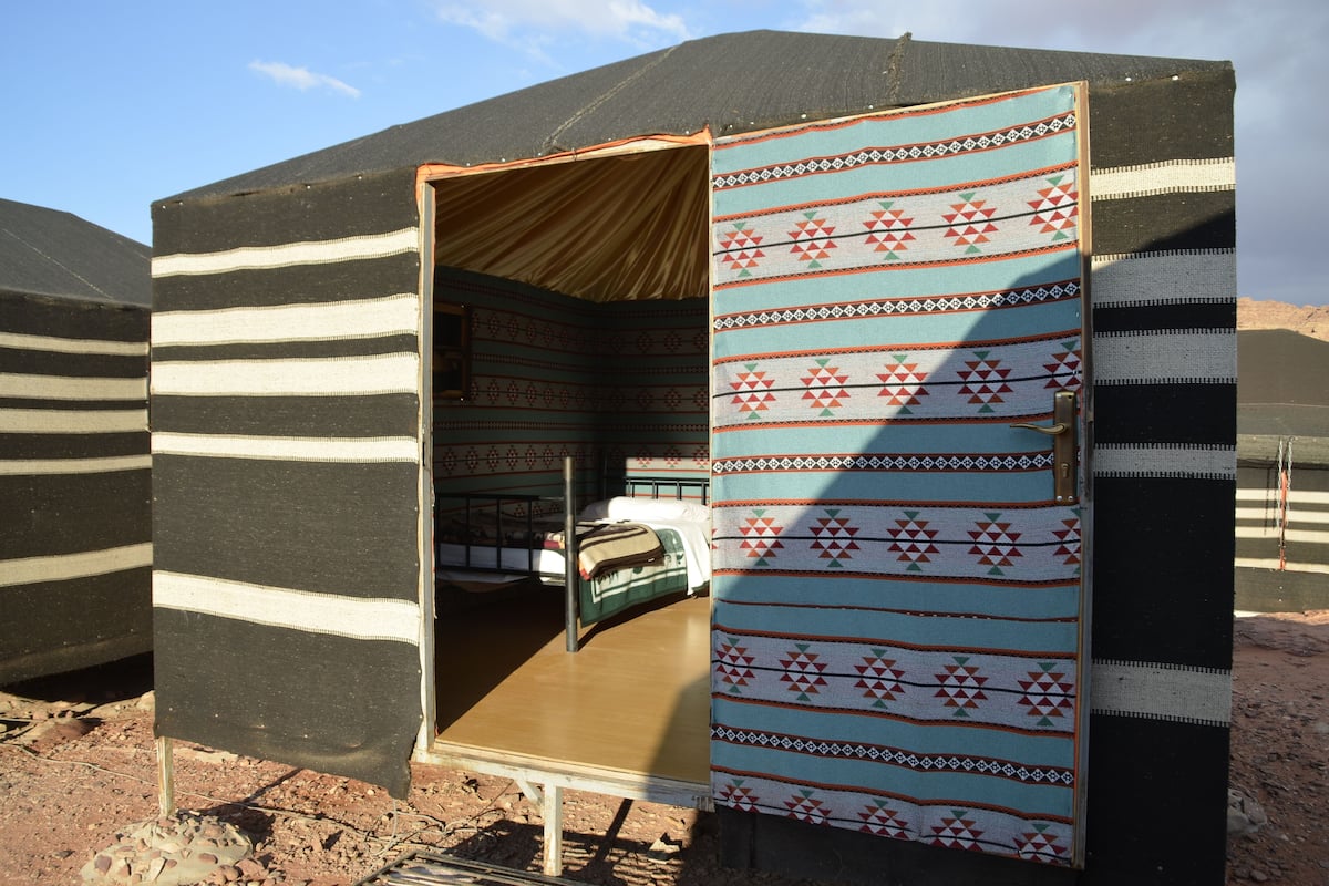 Triple Tent with Shared Bathroom | Free WiFi, bed sheets