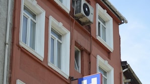 A hotel sign with the name "HOTEL EKOL" and a telephone number. - Hotel Ekol (Istanbul)