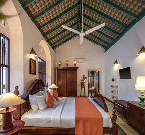 Premium bedding, minibar, in-room safe, individually decorated - Green Casa (Galle)