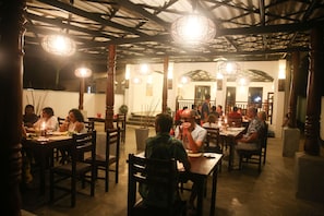 Breakfast, lunch, dinner served; international cuisine, beach views