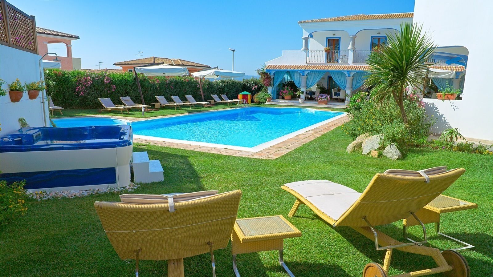 seasonal outdoor pool, pool umbrellas, pool loungers