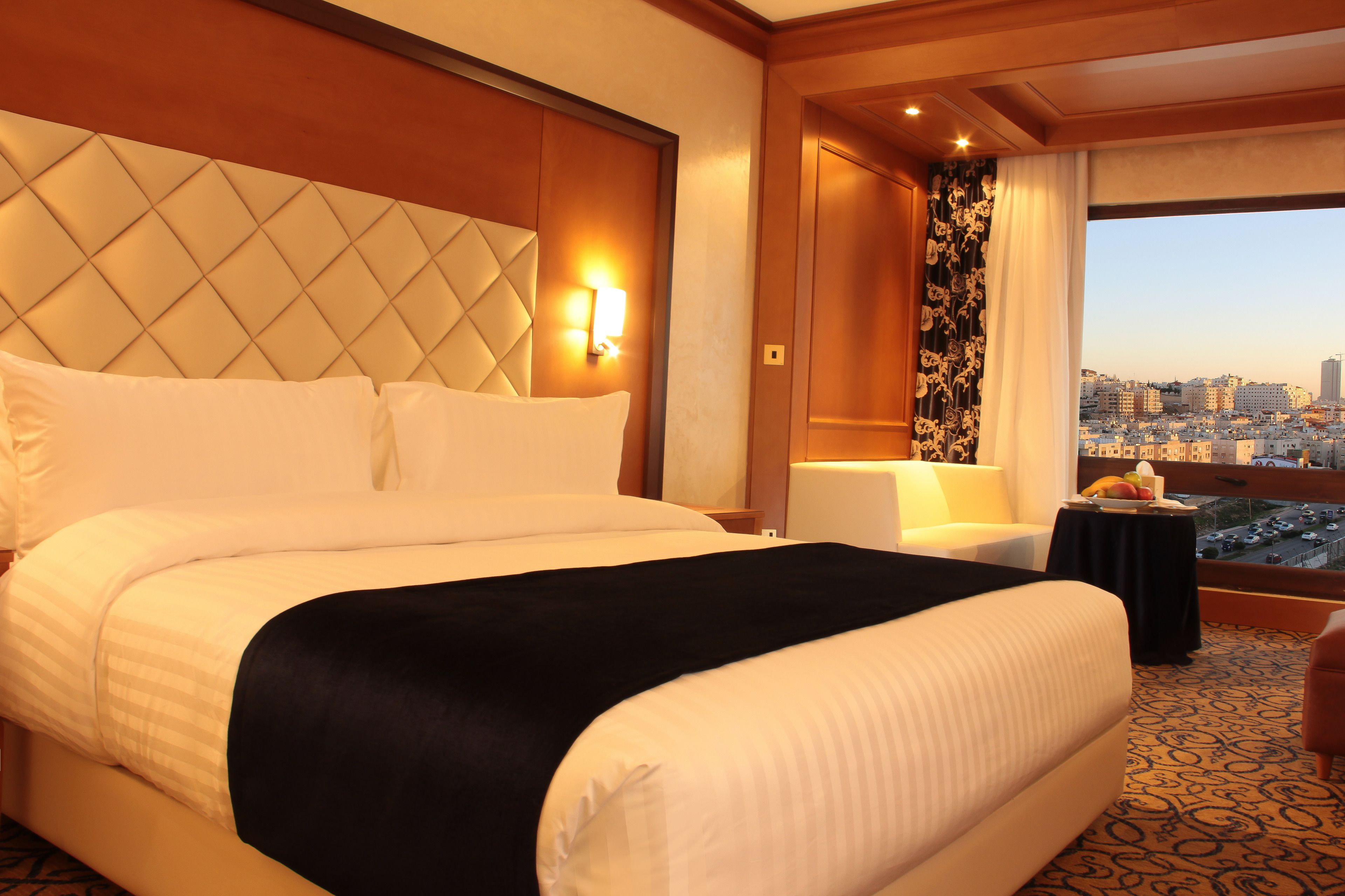 business suite | 1 bedroom, premium bedding, free minibar, in-room safe