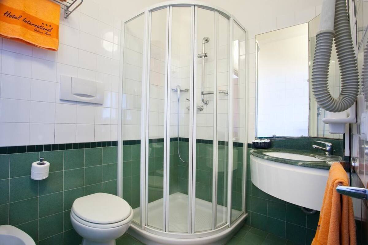 Single Room, Balcony | Bathroom