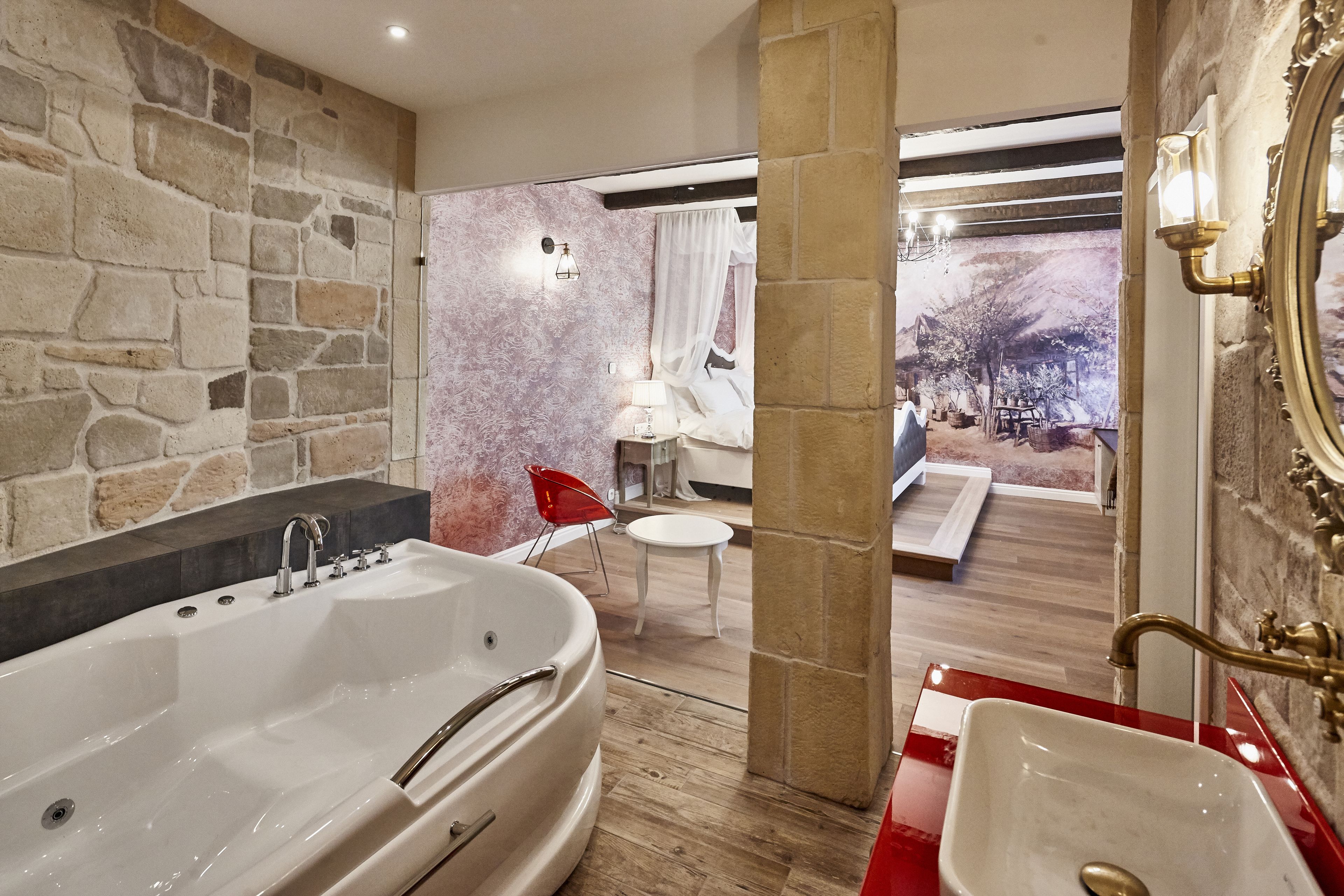 グランド スイート キングベッド 1 台 禁煙 ジェットバス | リビング エリア | 薄型テレビ