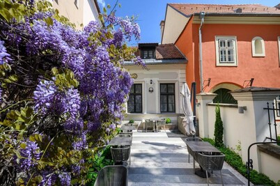 Maison Bistro & Hotel