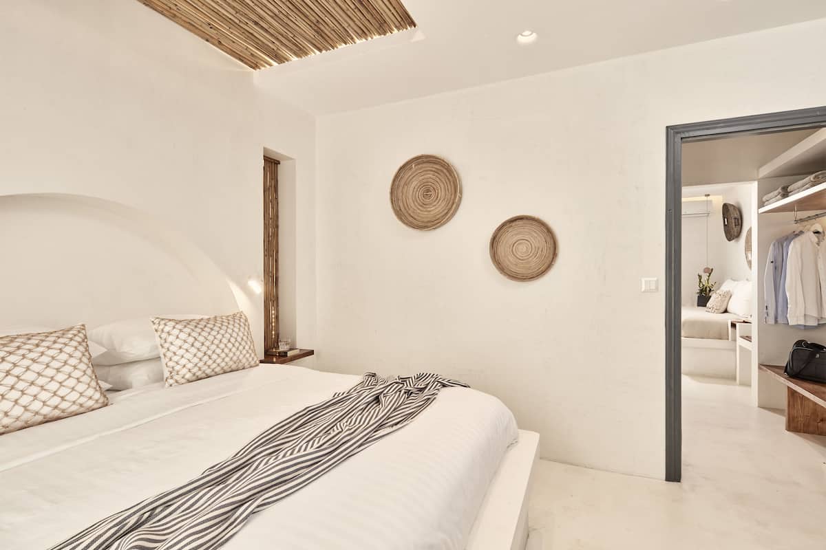 Suite junior | Ropa de cama de alta calidad, camas con pillow-top y minibar