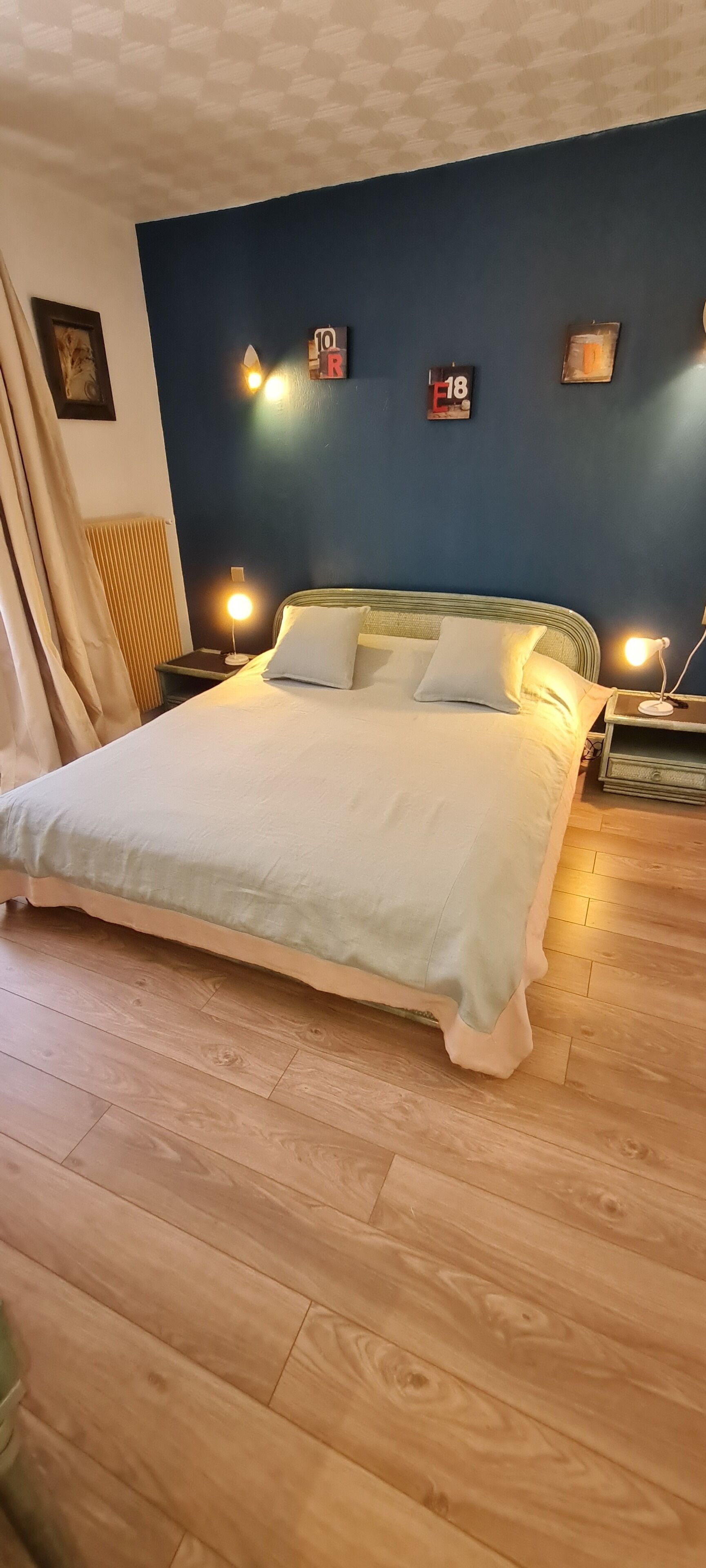 1 bedroom, individually decorated, individually furnished, desk