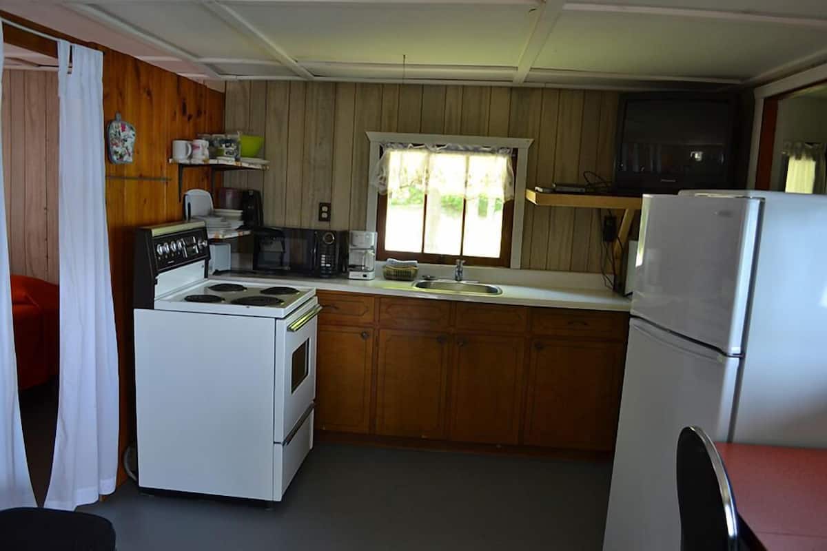 Economy Cottage, 2 Bedrooms (Cottage #1) | Private kitchen | Fridge, coffee/tea maker, toaster, toaster oven