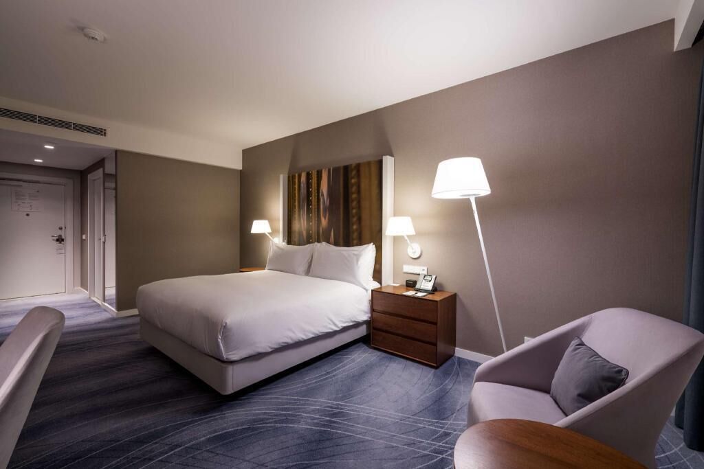 Minibar, in-room safe, desk, blackout curtains