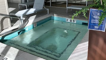Indoor spa tub
