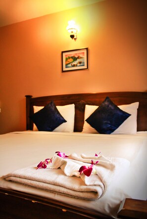 Deluxe Room | In-room safe, desk, free WiFi - Star Guesthouse (Patong)