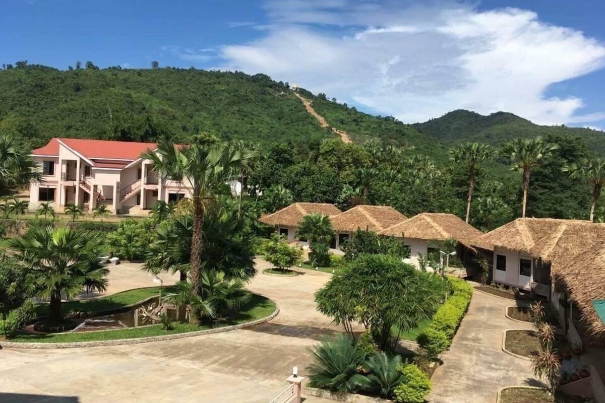 deluxe room, city view | view from room